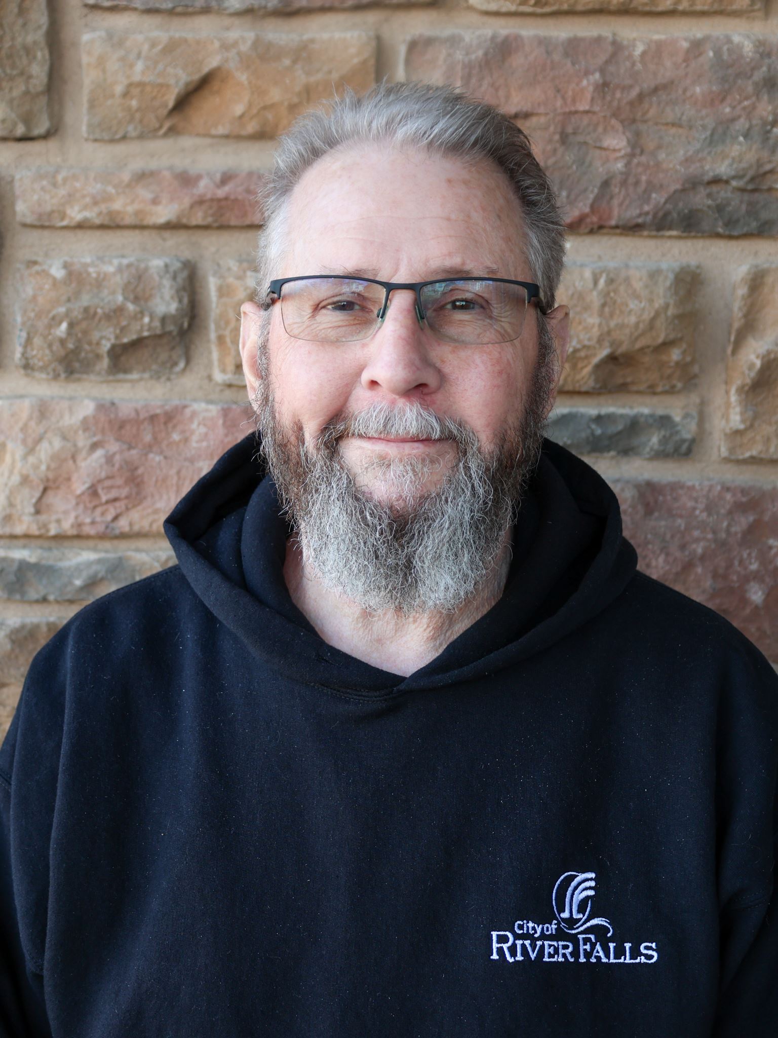 Headshot of River Falls Mayor Dan Toland